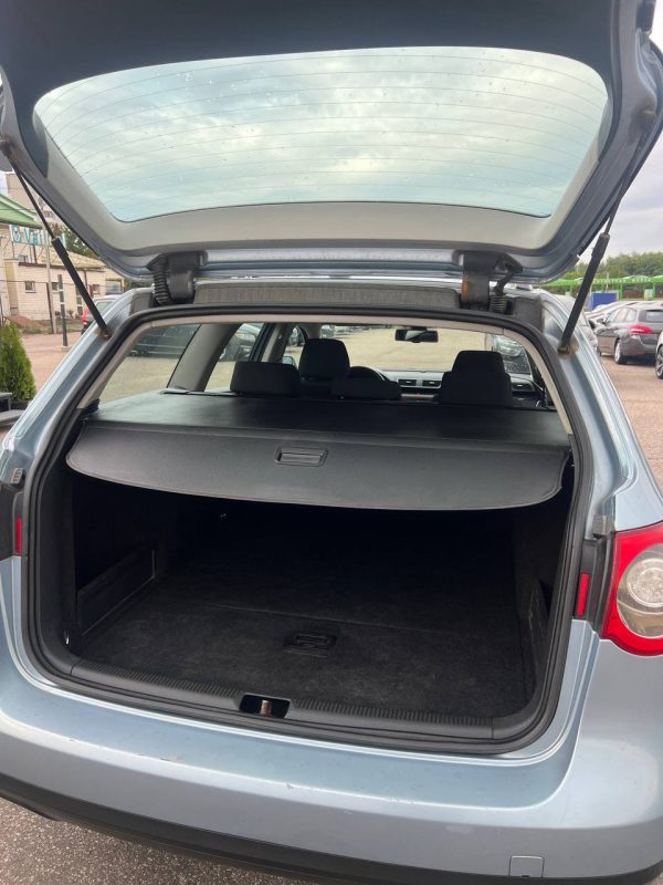 Volkswagen Passat B6 - Image 15