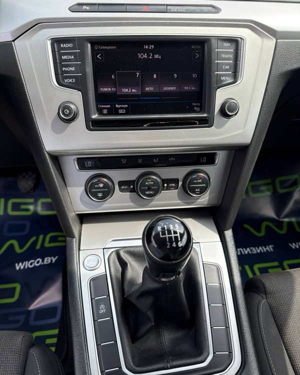 Volkswagen Passat B8 - Image 14