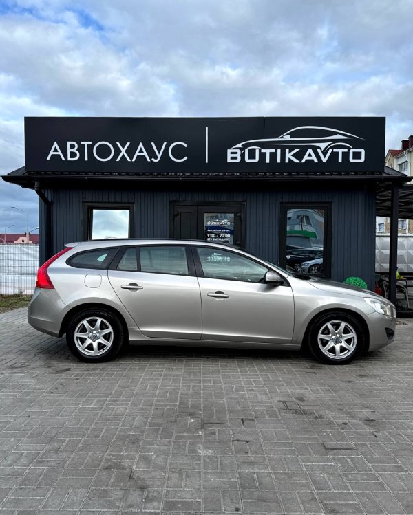 Volvo V60 I - Image 8
