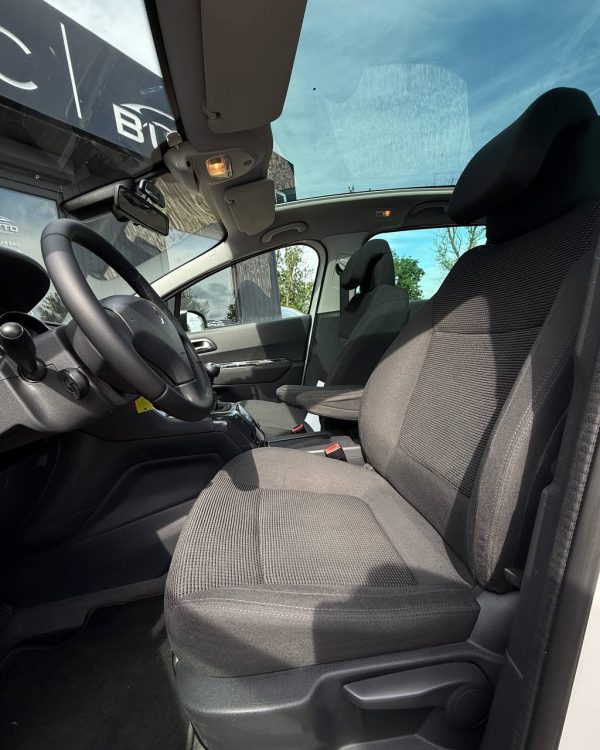 Peugeot 5008 I - Image 7