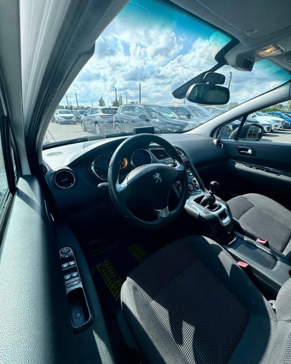 Peugeot 5008 I · Рестайлинг - Image 10