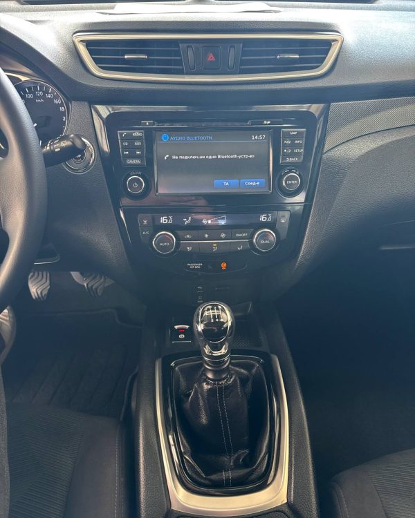 Nissan X-Trail III (T32) - Image 14