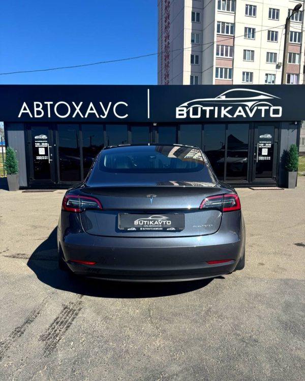 Tesla Model 3 I - Image 6