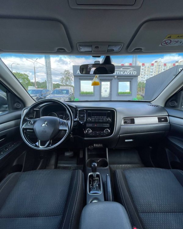 Mitsubishi Outlander III · 2-й рестайлинг - Image 9
