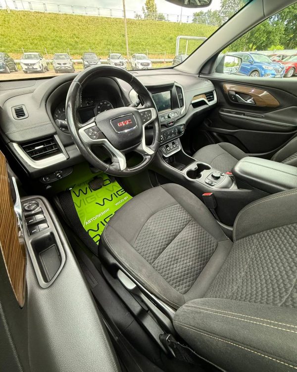 GMC Terrain II - Image 11