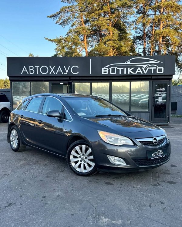 Opel Astra J