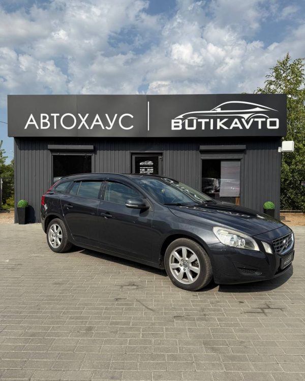 Volvo V60 I