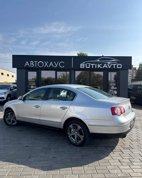 Volkswagen Passat B6 - Image 4