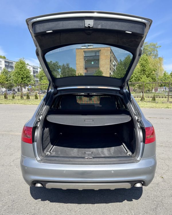 AUDI A6 - Image 13
