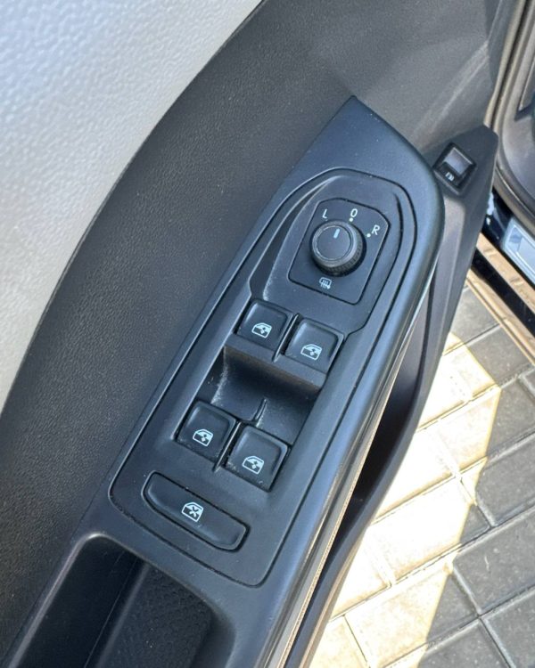 Volkswagen Taos  I - Image 22