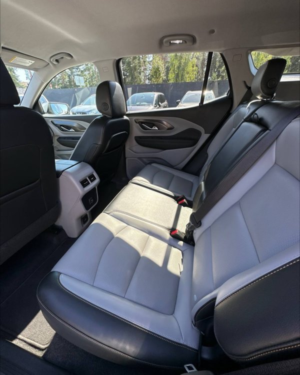 GMC Terrain II - Image 9