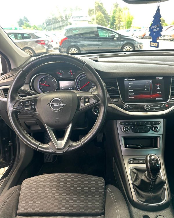 Opel Astra K - Image 12