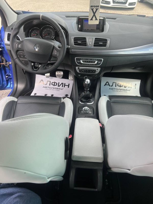 Renault Megane III - Image 13