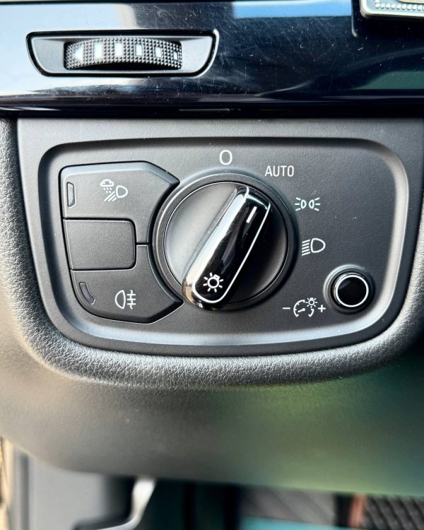 Audi A8 D4 - Image 24