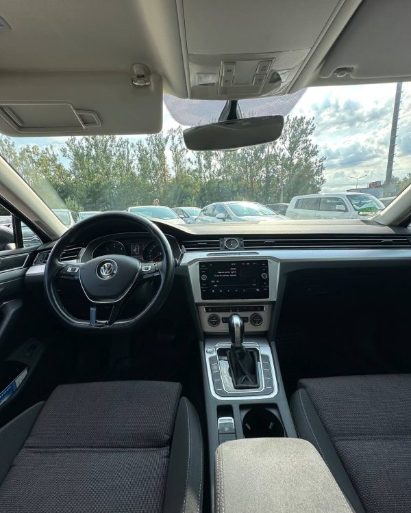 Volkswagen Passat B8 - Image 9
