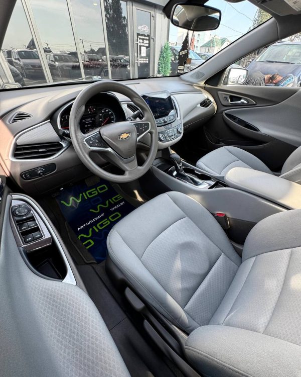 Chevrolet Malibu IX · Рестайлинг - Image 10