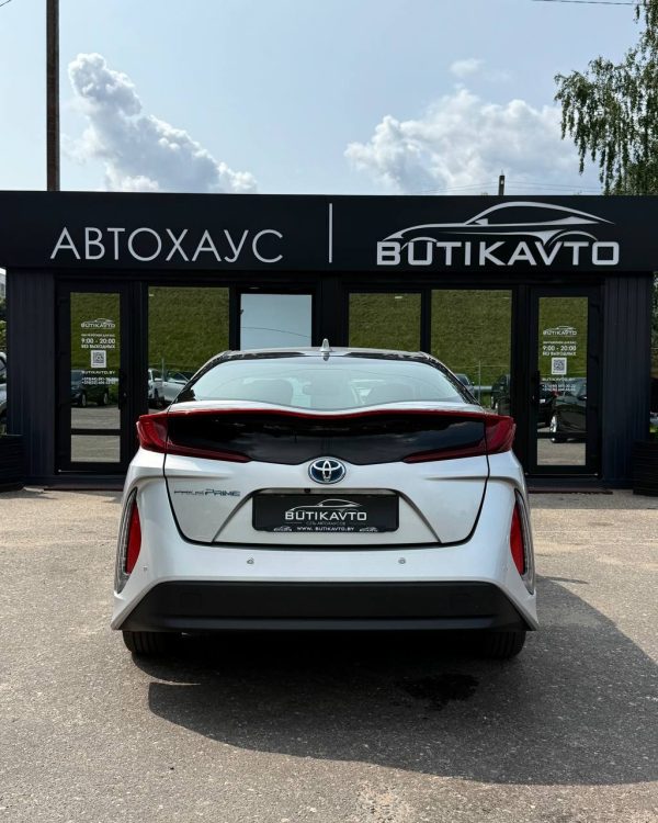 Toyota Prius Prime I (ZVW50L) - Image 6