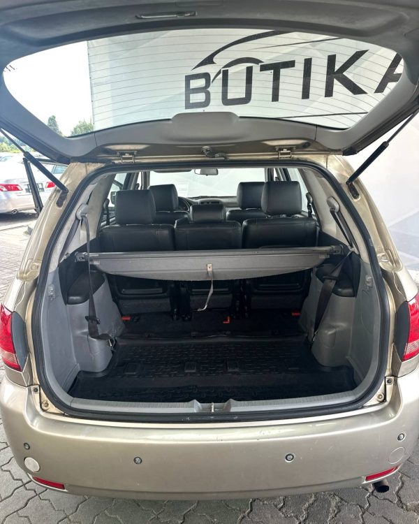 Toyota Avensis Verso I - Image 15