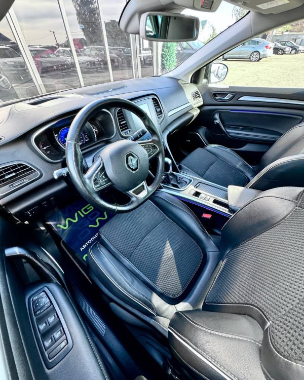 Renault Megane IV - Image 10