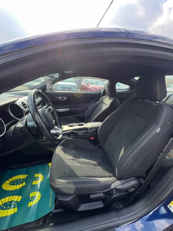 Ford Mustang - Image 15