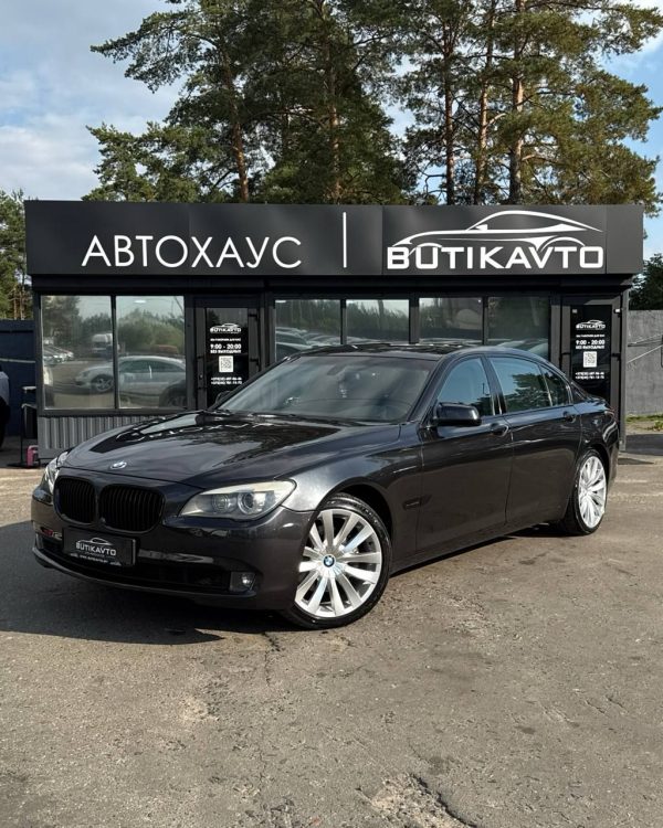 BMW 7 серия F02 (Long) - Image 3