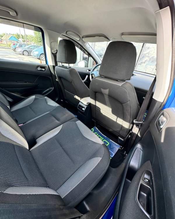Peugeot 308 T7 - Image 12
