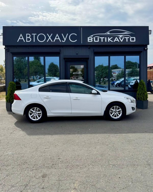 Volvo S60 II - Image 8