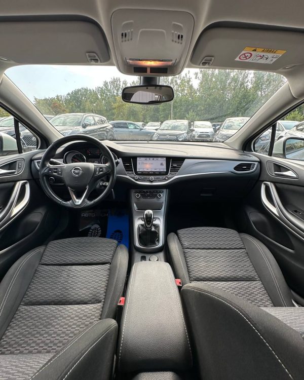 Opel Astra K - Image 9