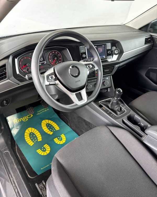 Volkswagen Jetta VII - Image 8