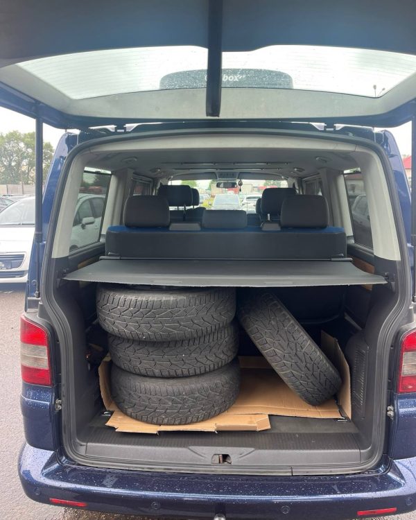 Volkswagen Multivan T5 - Image 12