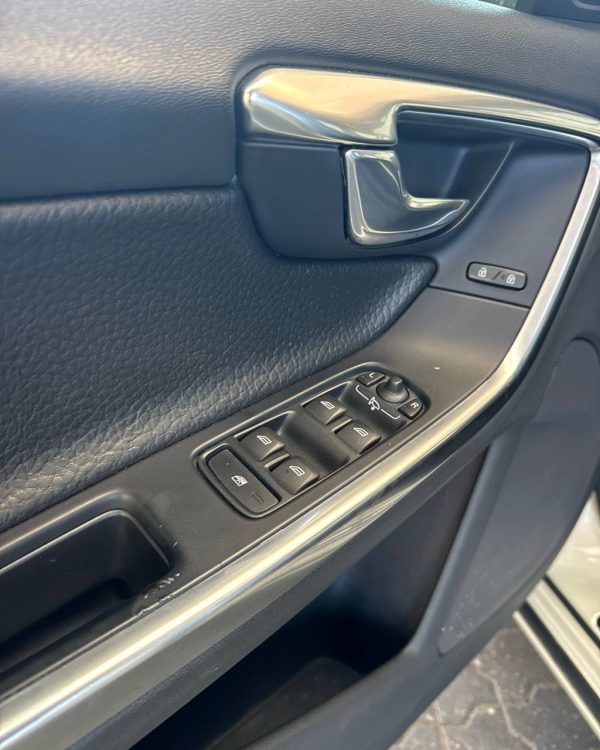 Volvo V60 I - Image 9