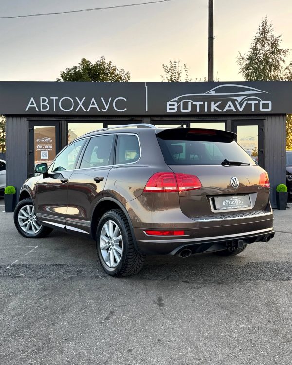 Volkswagen Touareg II - Image 5