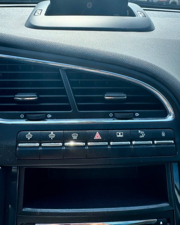 Peugeot 5008 I · Рестайлинг - Image 18