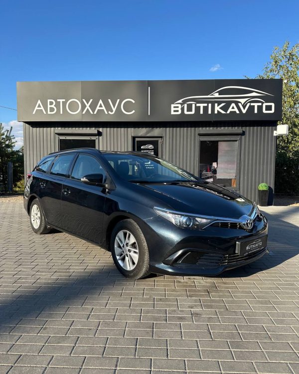 Toyota Auris II (E180) · Рестайлинг