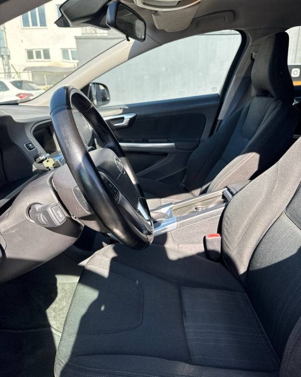 Volvo V60 I - Image 8