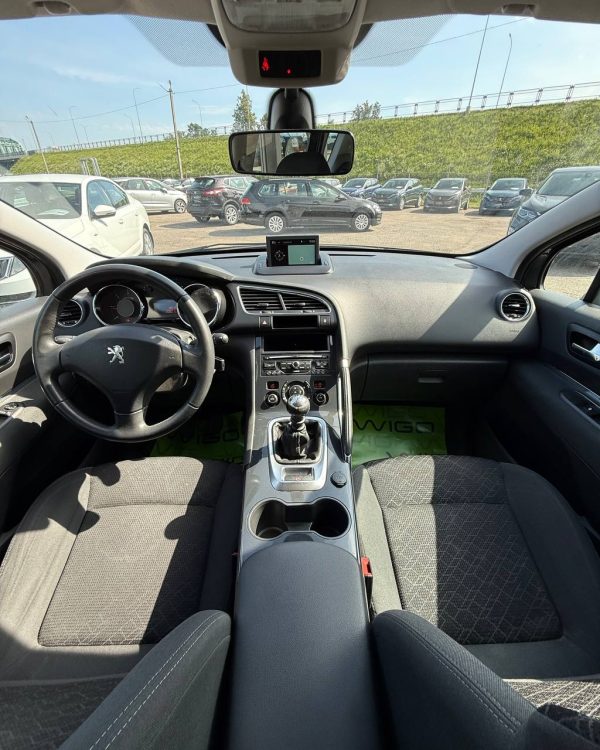 Peugeot 3008 I · Рестайлинг - Image 9
