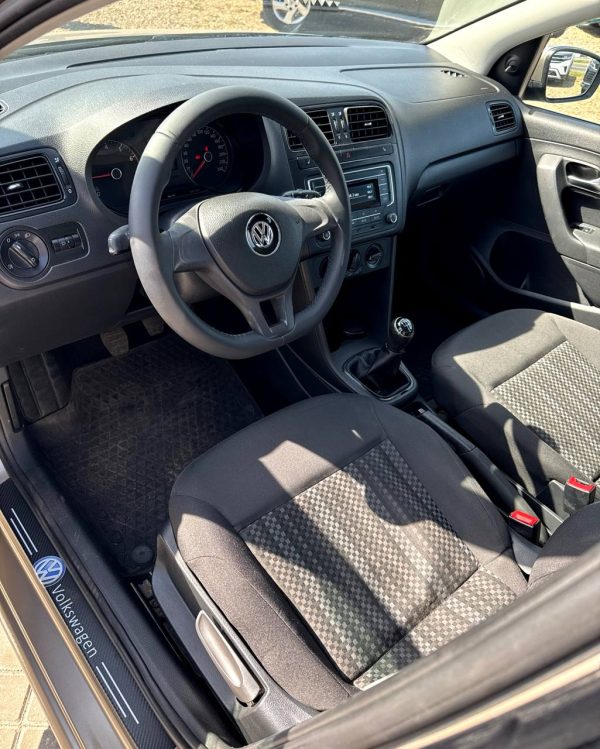 Volkswagen Polo Sedan I · Рестайлинг - Image 10