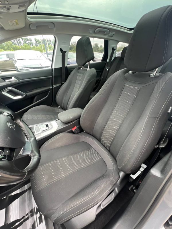 Peugeot 308 T9 - Image 12