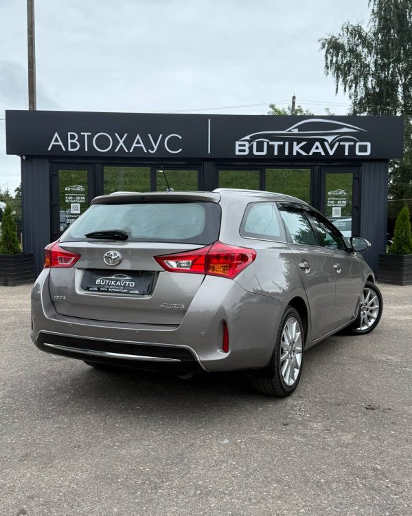 Toyota Auris II (E180) - Image 7
