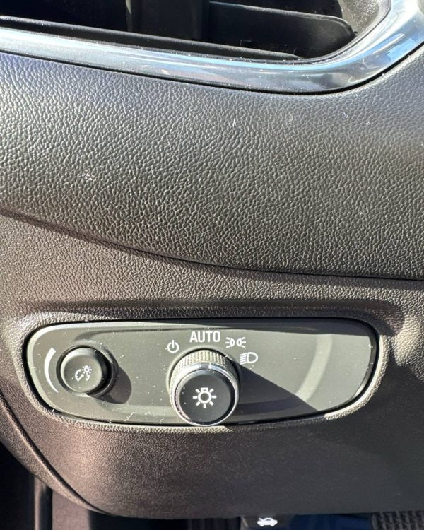 Chevrolet Equinox III · Рестайлинг - Image 22