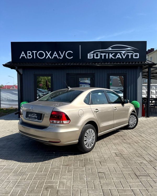Volkswagen Polo Sedan I · Рестайлинг - Image 7