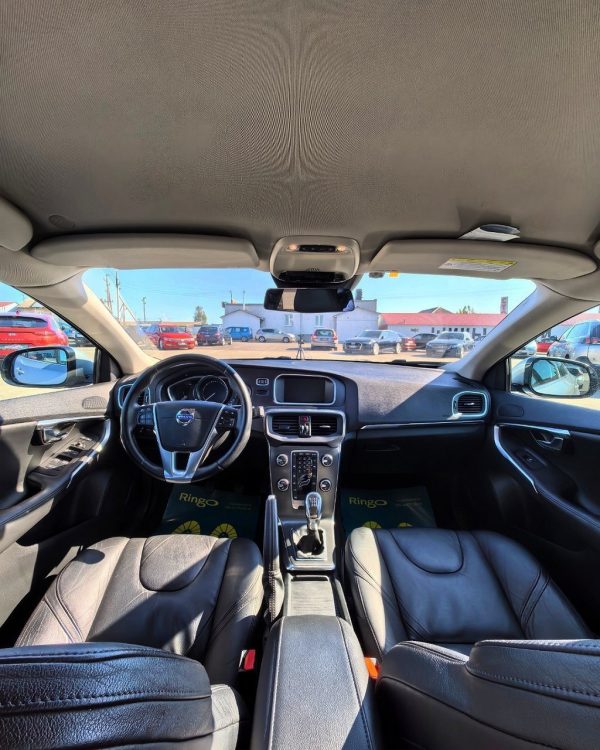 Volvo V40 II - Image 9