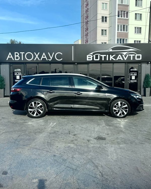 Renault Megane IV - Image 8