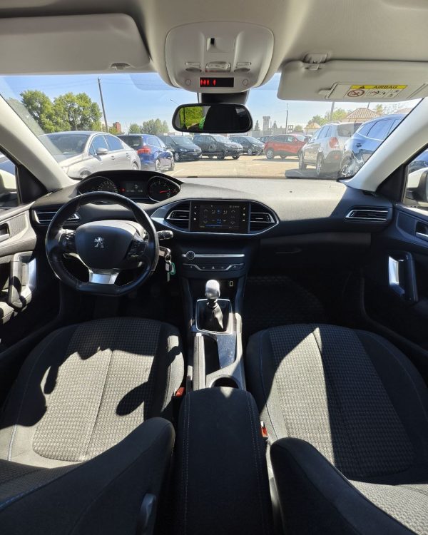 Peugeot 308 T9 · Рестайлинг - Image 9