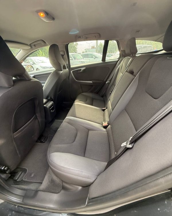 Volvo V60 I - Image 8