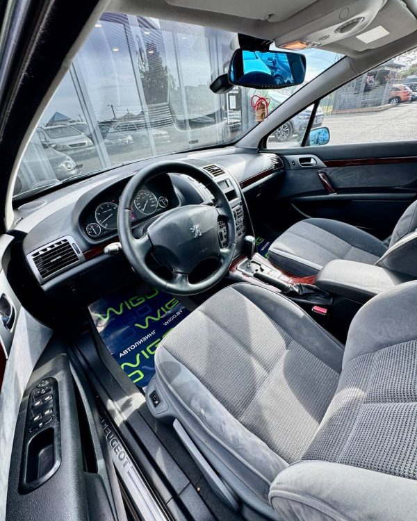 Peugeot 407 I - Image 10