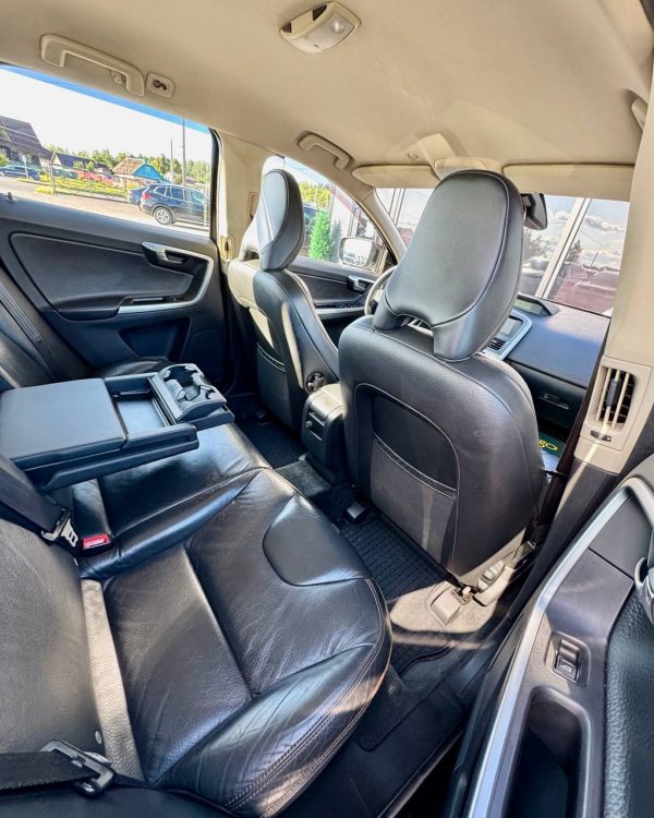 Volvo XC60 I - Image 12