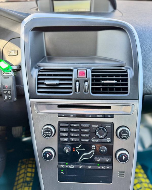 Volvo XC60 I - Image 18