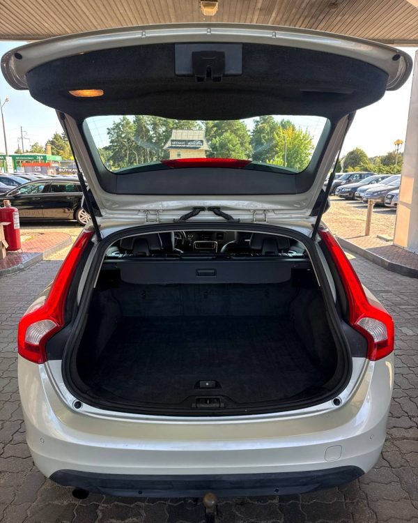 Volvo V60 I - Image 18