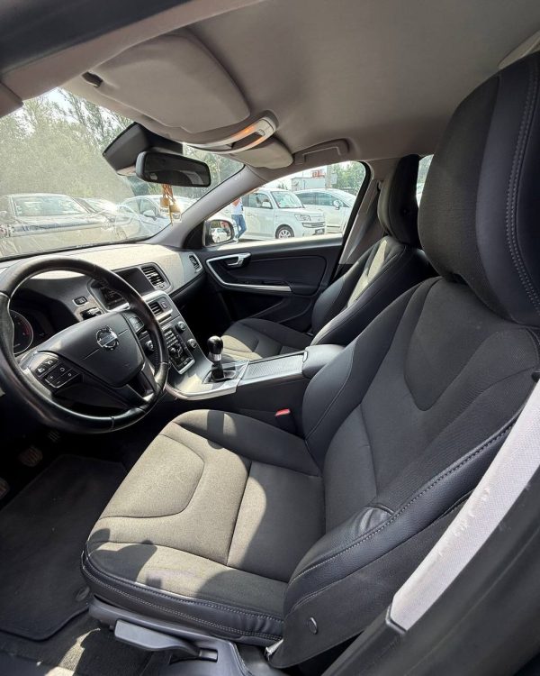 Volvo V60 I - Image 7